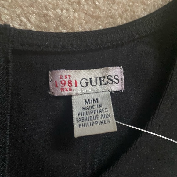 Guess crop top. Brand new with tags - Picture 2 of 4